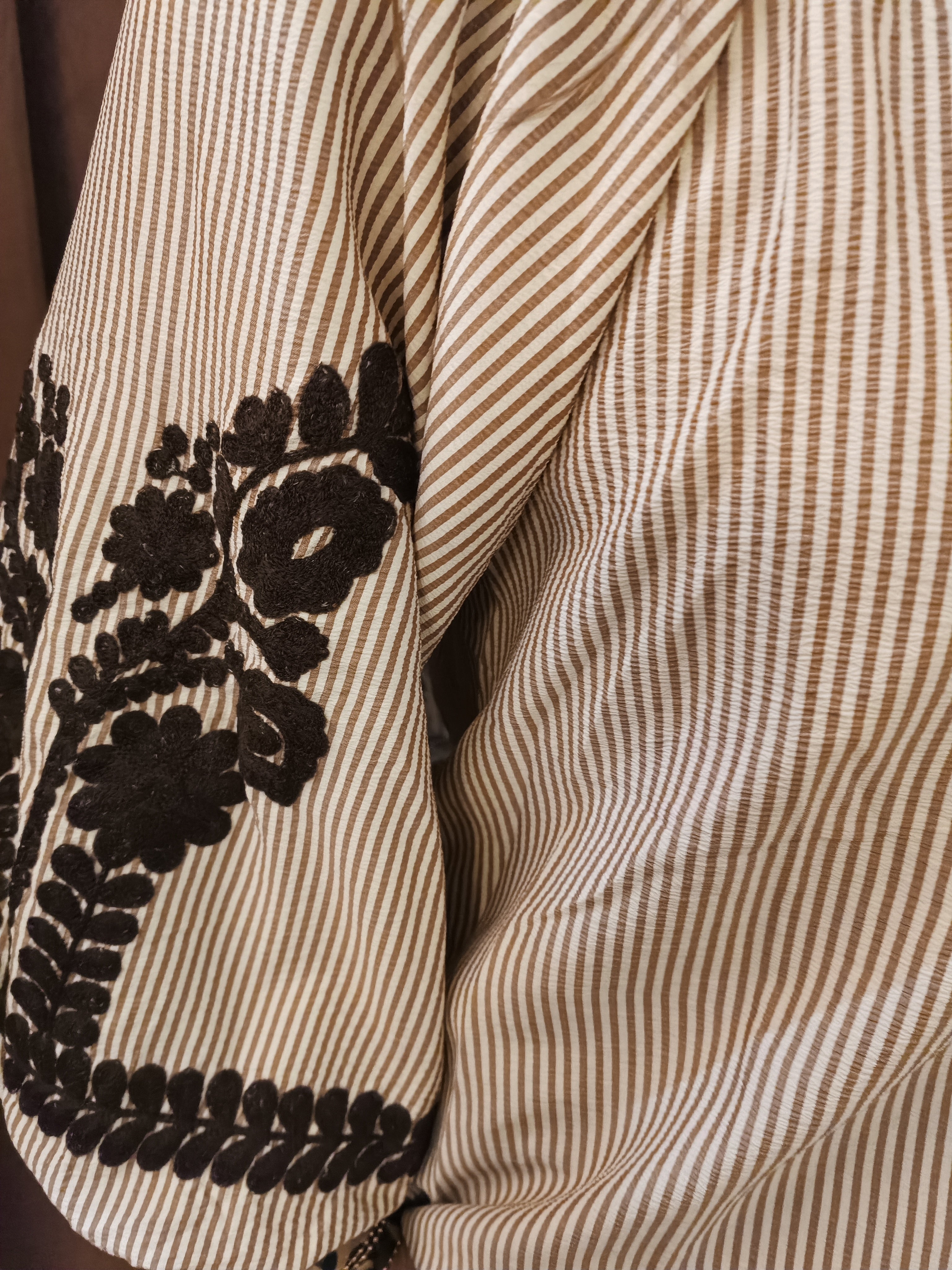 Blouse gestreept geborduurd